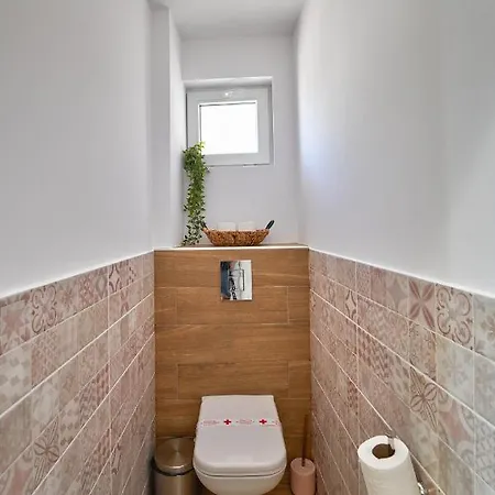 Adel Lejlighedshotel